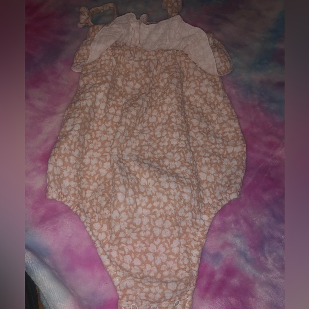 18/24 month skin-colored flowered girl romper beautiful perfect for the heat